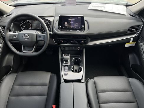 New 2026 Nissan Rogue Dark Armor FWD image 8