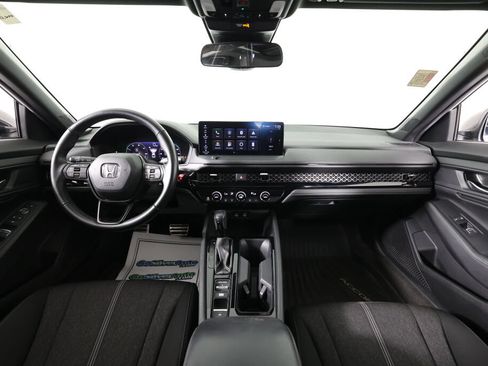 Used 2024 Honda Accord Sport image 27