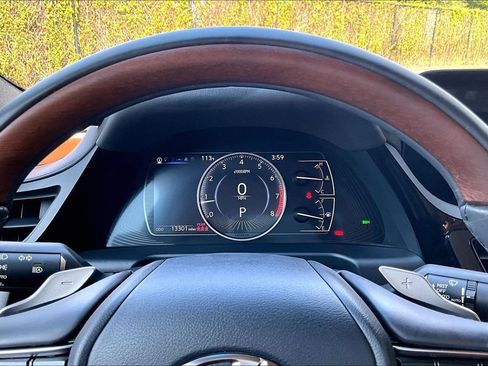 Used 2024 Lexus ES 350 Ultra Luxury w/ Accessory Package (Z2) FWD image 30