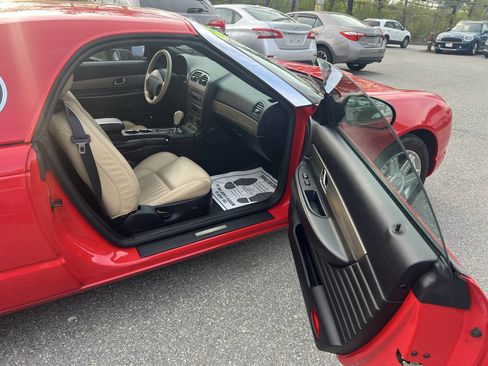 Used 2004 Ford Thunderbird RWD image 30