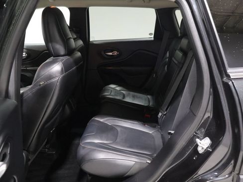 Used 2014 Jeep Cherokee Limited w/ Trailer Tow Group AWD/4WD image 18