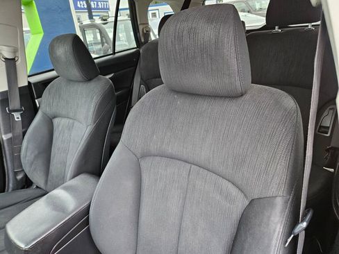 Used 2013 Subaru Outback 2.5i Premium image 11