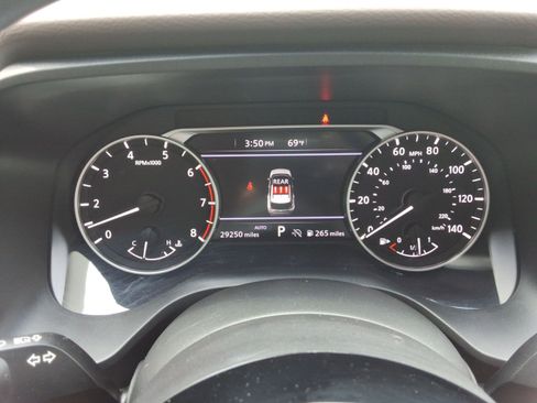 Used 2023 Nissan Rogue SV AWD/4WD image 14