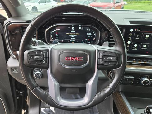 Used 2022 GMC Sierra 1500 Elevation w/ Elevation Premium Package AWD/4WD image 18