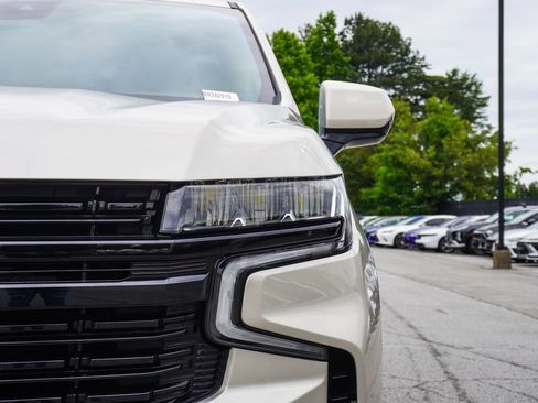 Used 2024 Chevrolet Suburban RST RWD image 40