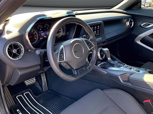 Used 2021 Chevrolet Camaro LT w/ RS Package image 15