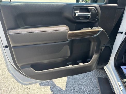 Used 2022 Chevrolet Silverado 2500 LT w/ Convenience Package AWD/4WD image 22
