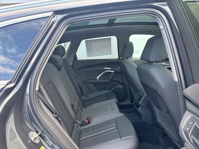 Certified 2025 Audi Q5 Premium w/ Convenience Package AWD/4WD image 14