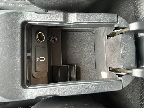 Used 2021 Ford Mustang GT Premium w/ Equipment Group 401A RWD image 19