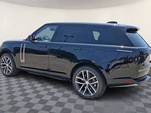 New 2025 Land Rover Range Rover SE image 6