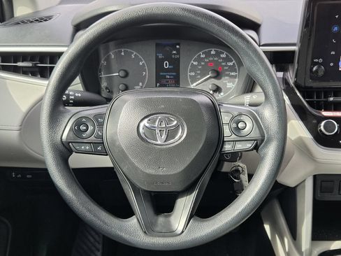 Used 2025 Toyota Corolla Cross L FWD image 14