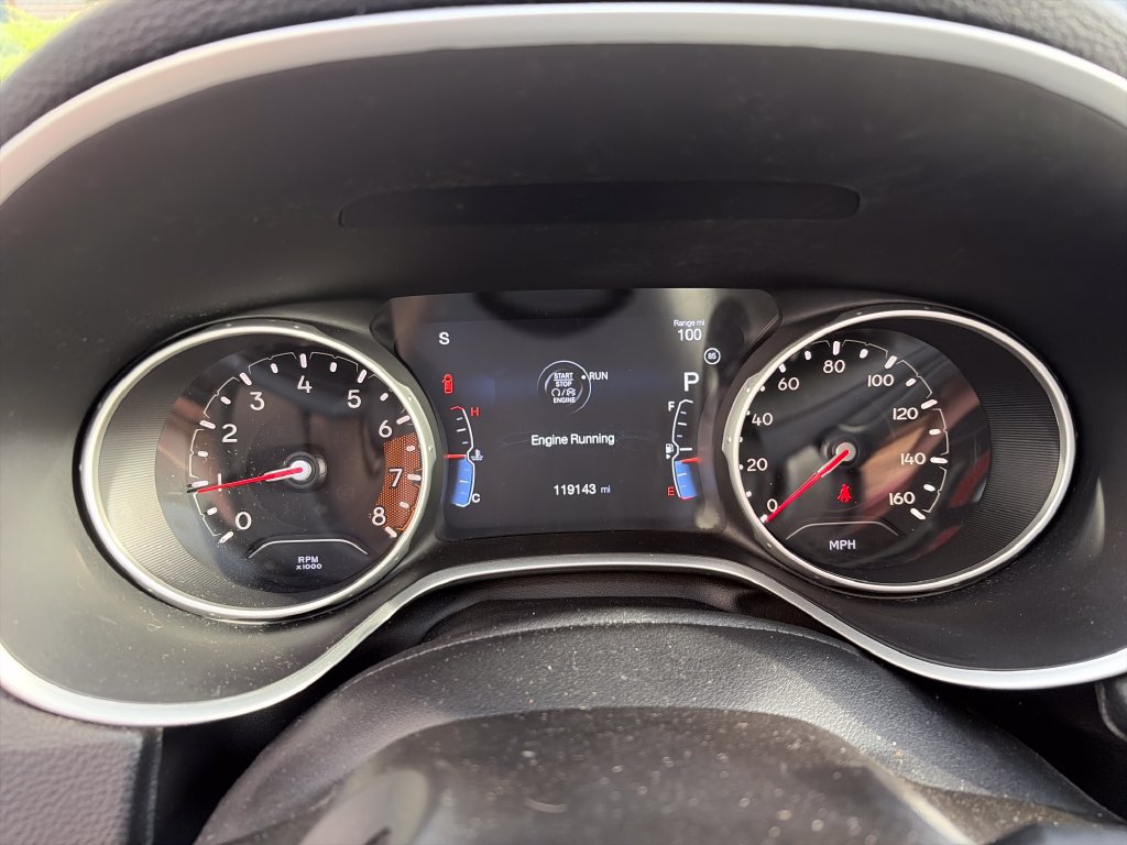 Used 2018 Jeep Compass Latitude w/ Popular Equipment Group AWD/4WD image 18