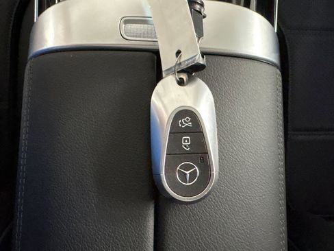 Certified 2026 Mercedes-Benz GLC 300 image 33