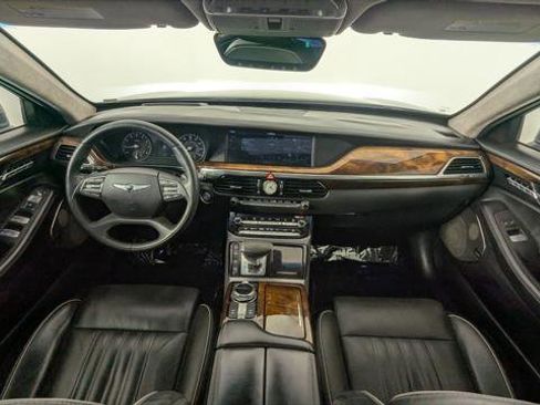 Used 2017 Genesis G90 3.3T Premium image 28