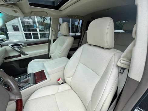 Used 2013 Lexus GX 460 w/ Comfort Plus Pkg AWD/4WD image 13