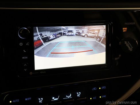 Used 2017 Toyota Corolla iM image 15