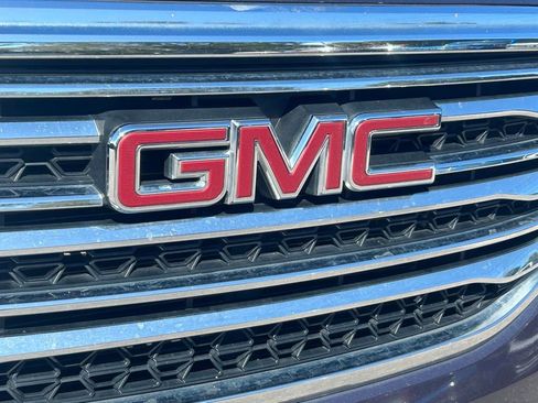 Used 2019 GMC Acadia SLT image 20
