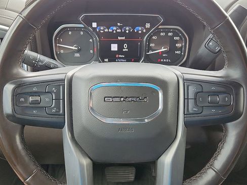 Used 2023 GMC Sierra 3500 Denali image 11