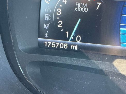 Used 2012 Ford Edge Limited image 16