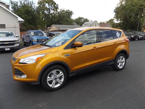 Used 2016 Ford Escape SE AWD/4WD image 1