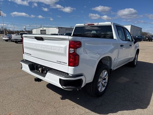 Used 2026 Chevrolet Silverado 1500 Custom image 3