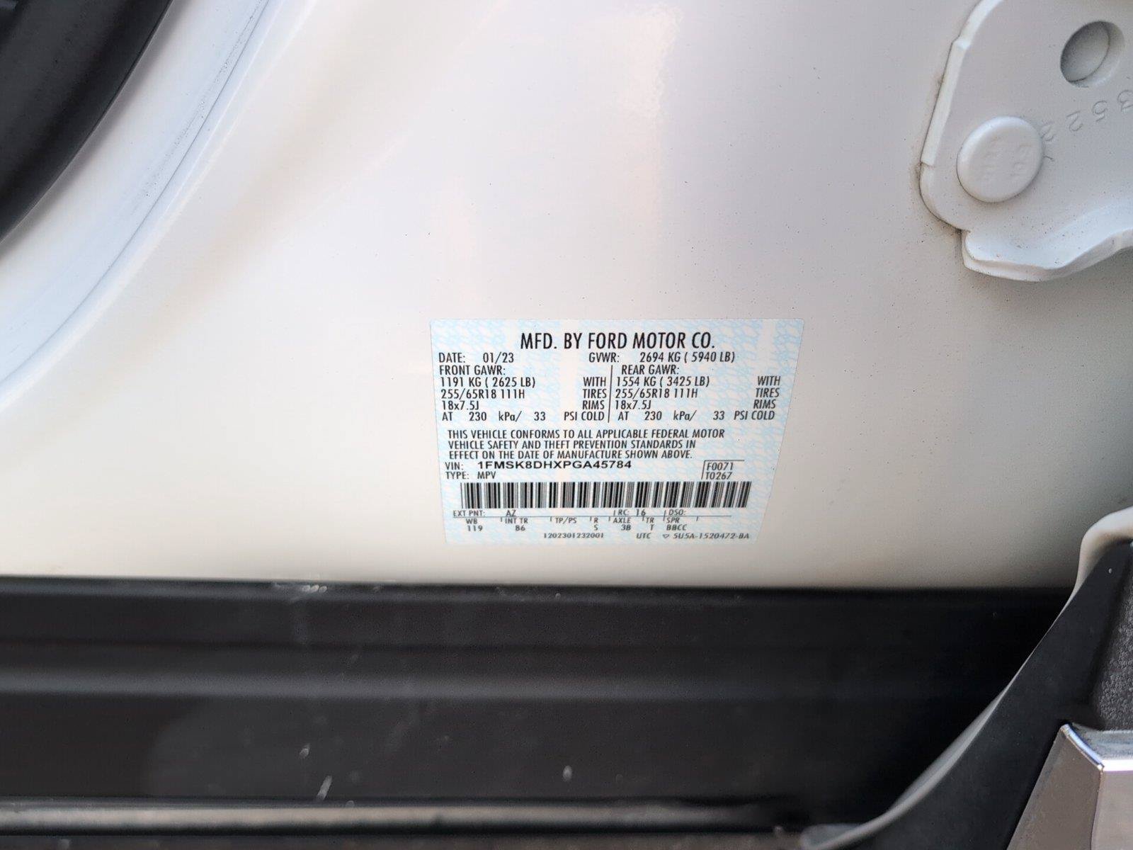 Used 2023 Ford Explorer XLT AWD/4WD image 11
