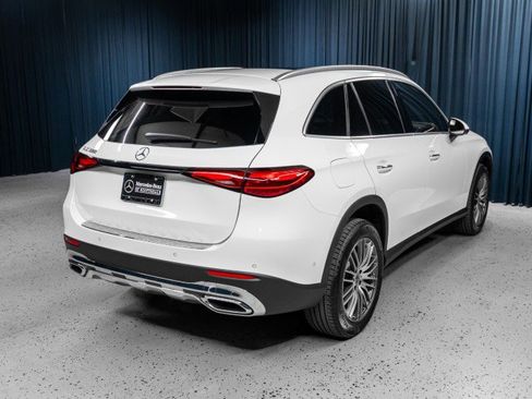 Used 2026 Mercedes-Benz GLC 300 image 4