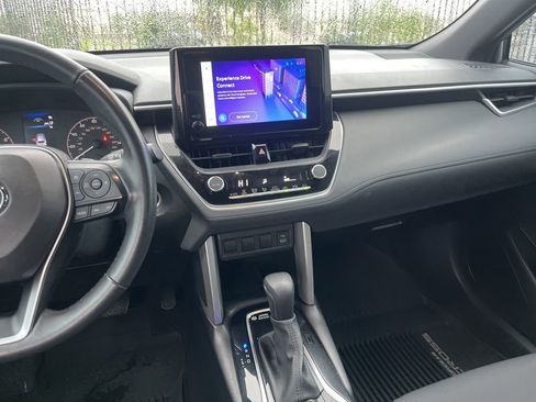 Used 2023 Toyota Corolla Cross AWD Hybrid image 18