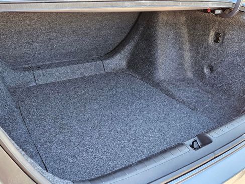 Used 2020 Honda Accord LX image 11