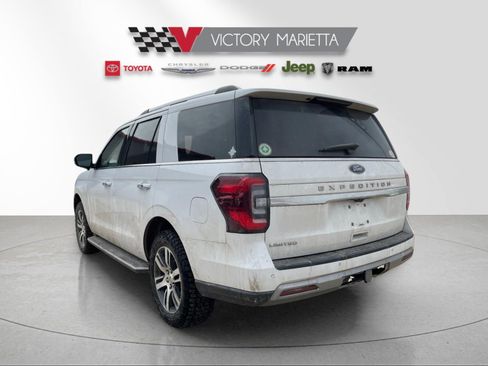 Used 2022 Ford Expedition Limited image 3