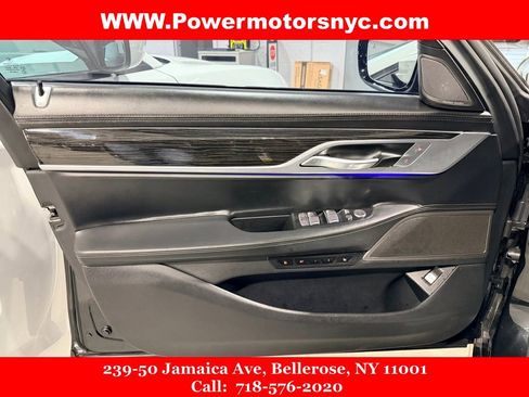 Used 2020 BMW 750i xDrive w/ Executive Package image 45