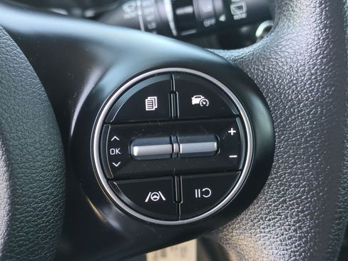 Certified 2023 Kia Soul LX w/ LX Technology Package FWD image 13