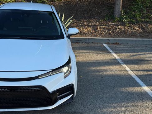 Used 2020 Toyota Corolla LE w/ Carpet Mat Package (TMS) FWD image 8
