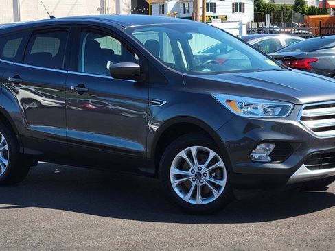 Used 2019 Ford Escape SE AWD/4WD image 4