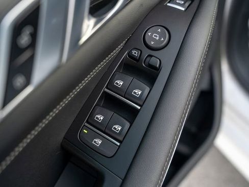 Used 2023 BMW X5 xDrive40i w/ M Sport Package image 27