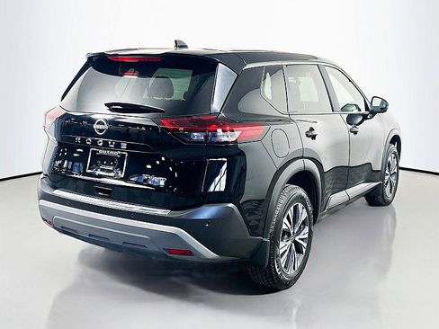 Used 2023 Nissan Rogue SV image 7
