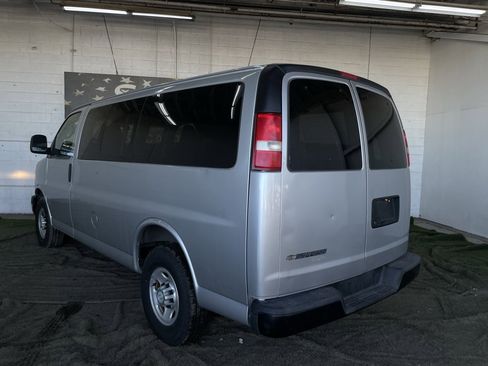 Used 2016 Chevrolet Express 2500 LS image 3