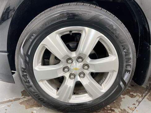 Used 2017 Chevrolet Traverse Premier AWD/4WD image 29