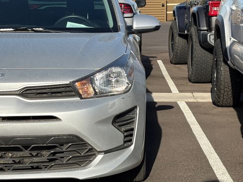 Certified 2022 Kia Rio S FWD image 8