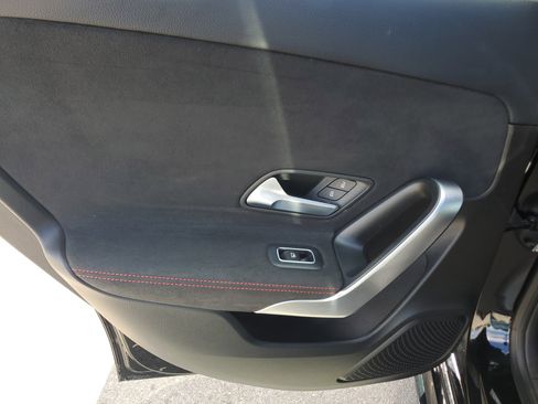 Used 2019 Mercedes-Benz A 220 image 27