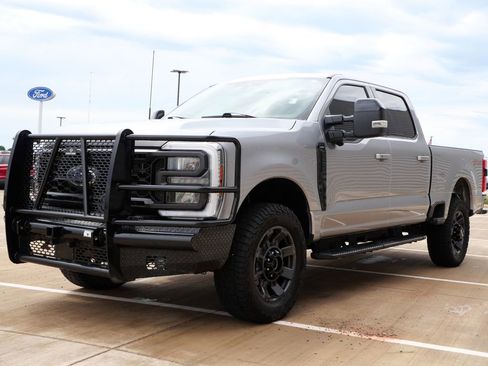 Used 2024 Ford F250 Lariat w/ Sport Appearance Package AWD/4WD image 7