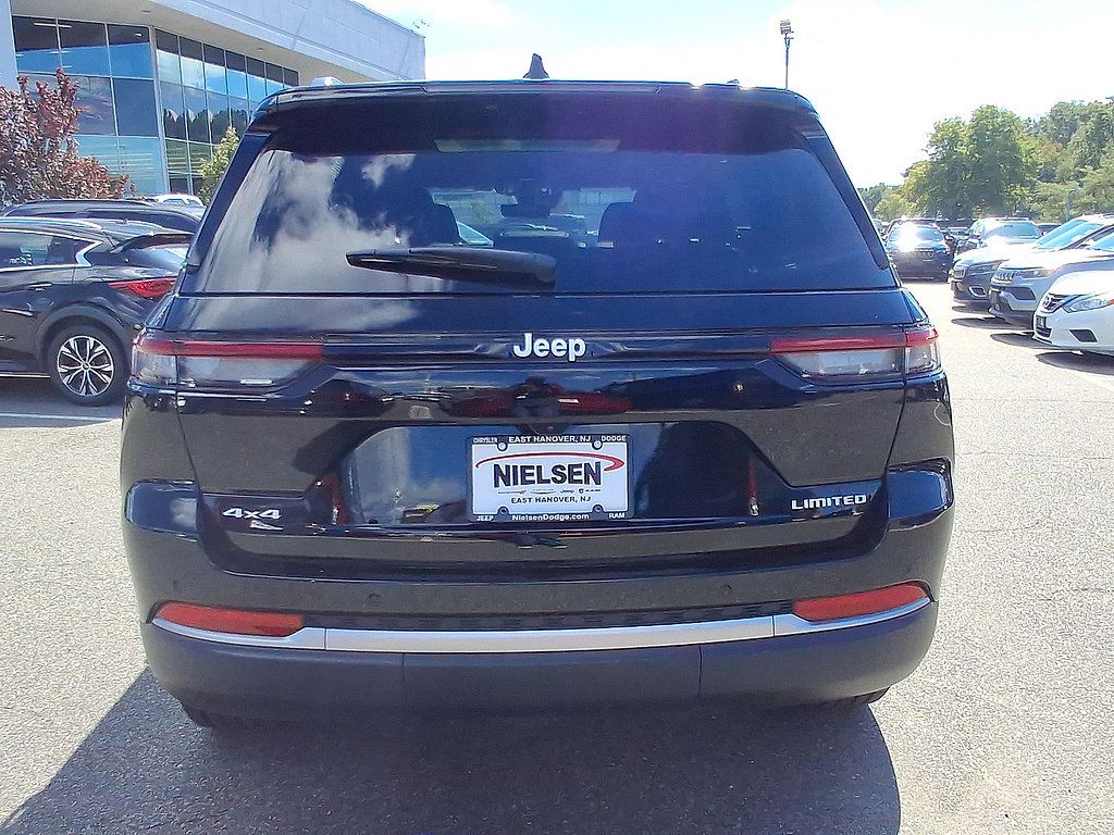 Used 2026 Jeep Grand Cherokee Limited AWD/4WD image 29
