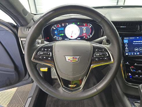 Used 2019 Cadillac CTS V w/ Luxury Package RWD image 8