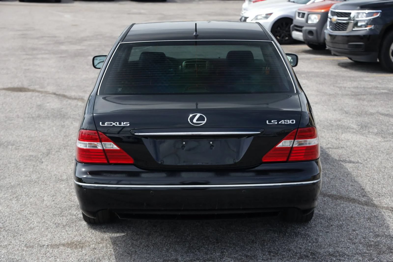 Used 2004 Lexus LS 430 RWD image 5