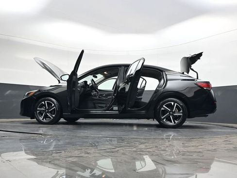 Used 2024 Nissan Sentra SV image 39