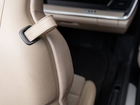 Certified 2021 Porsche 911 Carrera 4S image 37