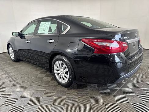 Used 2018 Nissan Altima 2.5 S FWD image 6