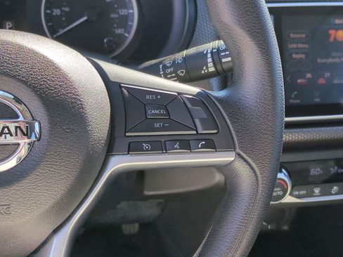 Used 2020 Nissan Kicks SV image 19
