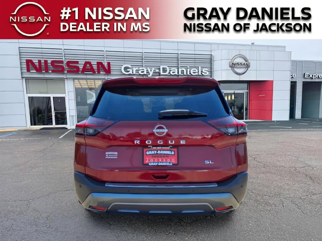 Used 2023 Nissan Rogue SL w/ SL Premium Package FWD image 6