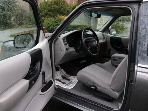 Used 1999 MAZDA B-Series Pickup 2WD Cab Plus B2500 image 5